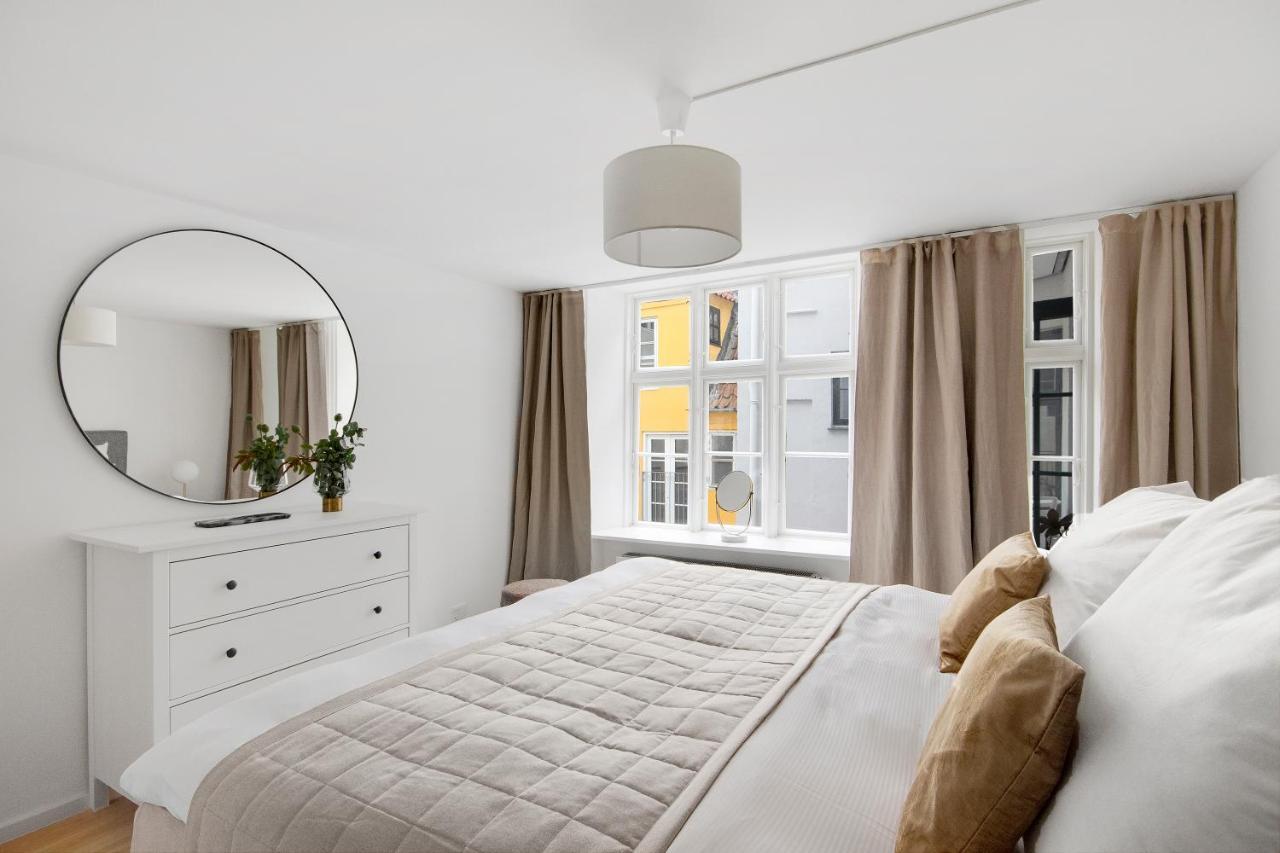 Sanders Regent - Popular Three-bedroom Near Square Копенгаген