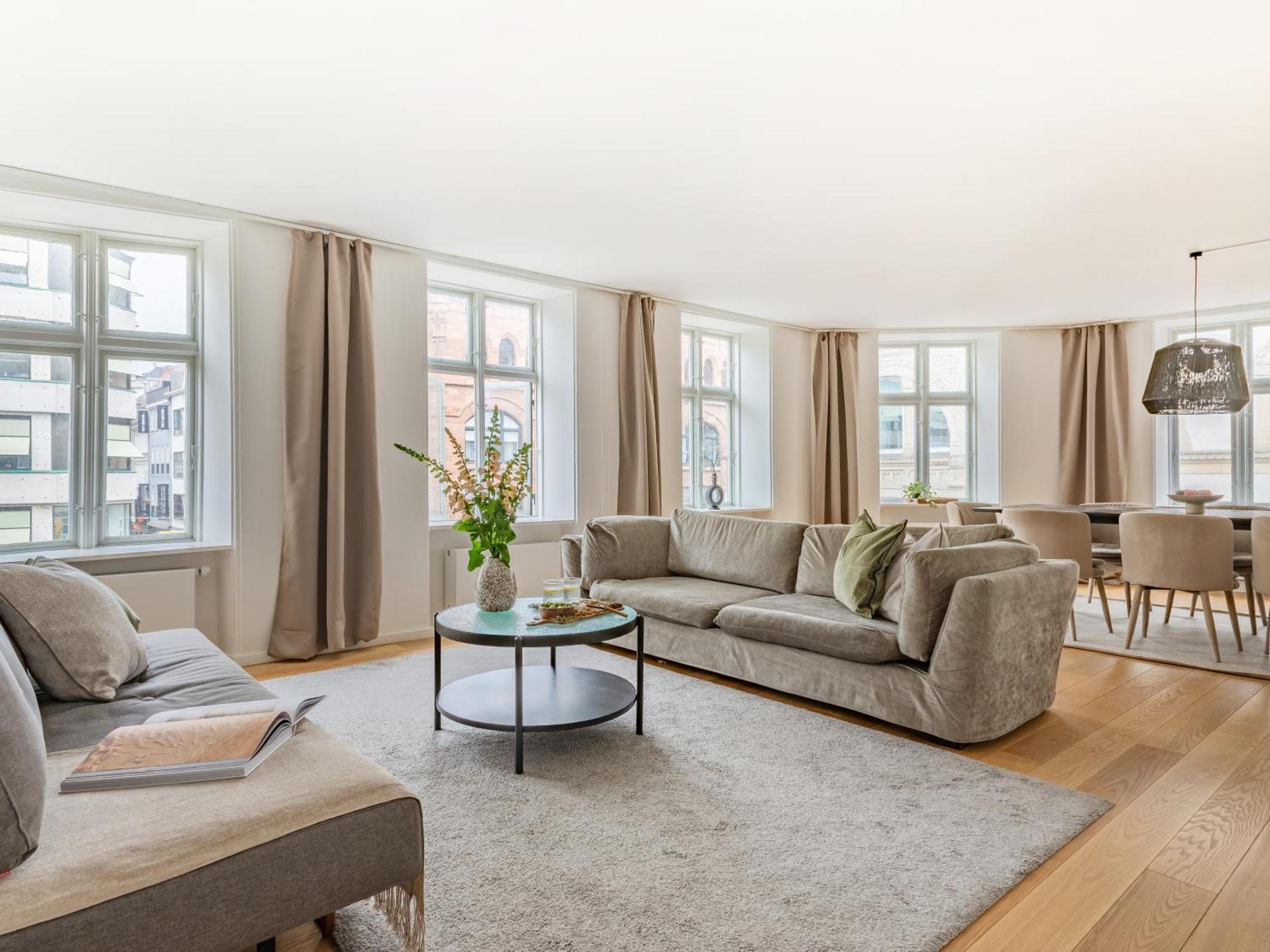 Sanders Regent - Popular Three-bedroom Near Square Копенгаген